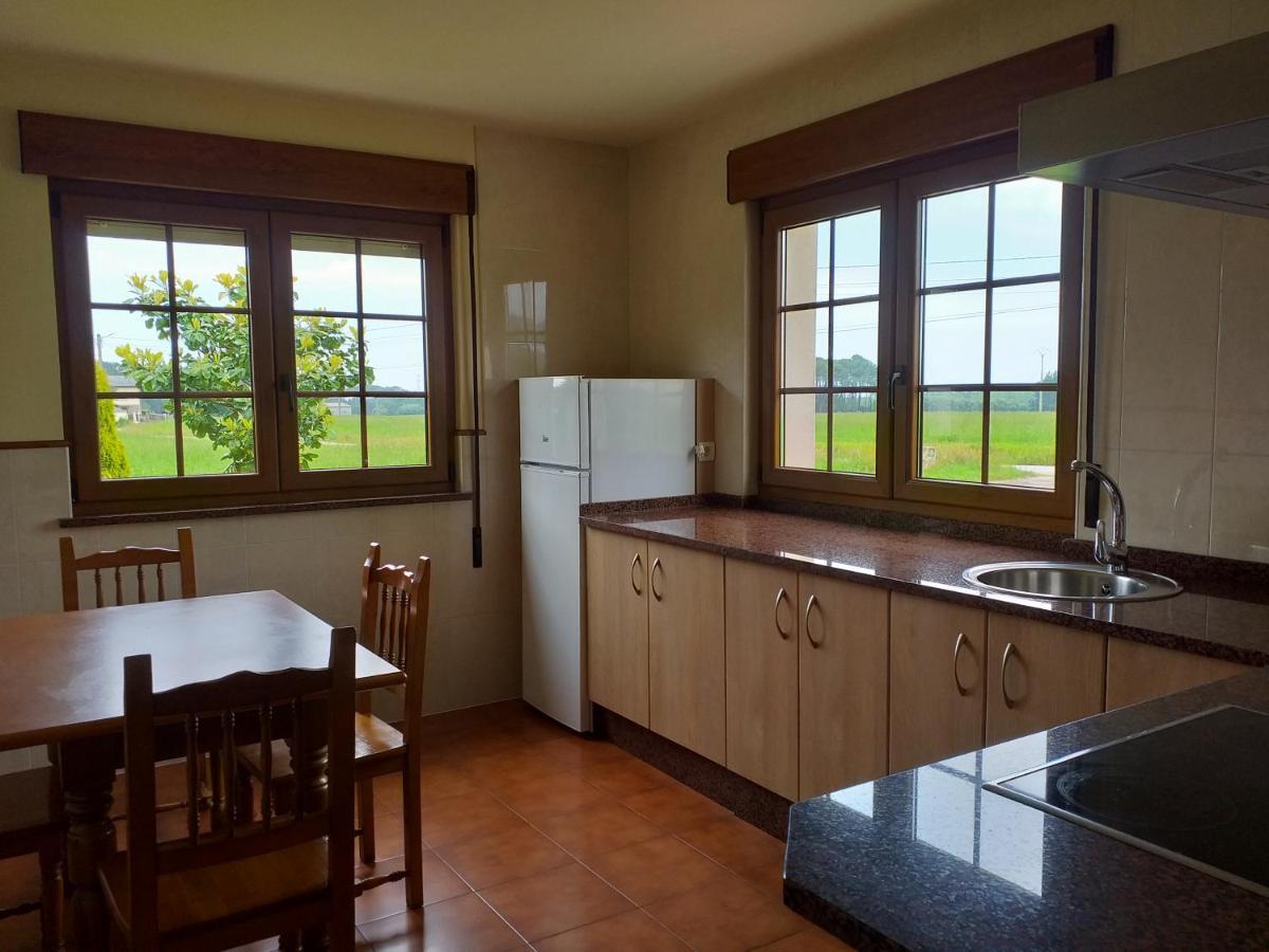 Apartamentos Turisticos La Senra Кастропол Екстериор снимка
